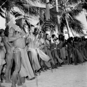 Dansende Wajana-indianen in Albina, Bestanddeelnr 252-4477