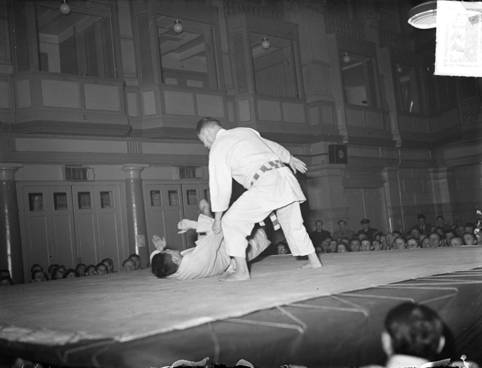 Demonstratie judosport Amsterdam, Bestanddeelnr 904-3381