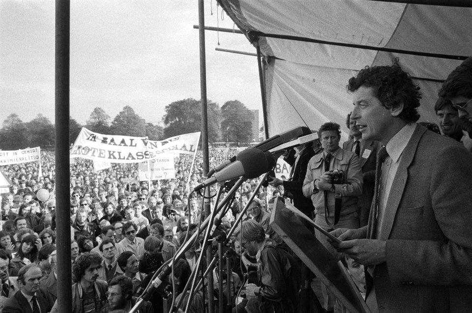 Demonstratie leerkrachten in Den Haag tegen beleid regering, FNV-voorzitter Wim , Bestanddeelnr 931-0544