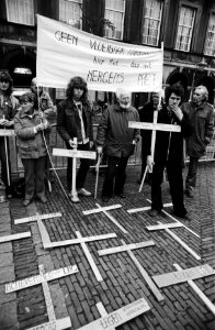 Demonstratie op Binnenhof tegen invoer Algerijns LNG-gas, Bestanddeelnr 929-9652