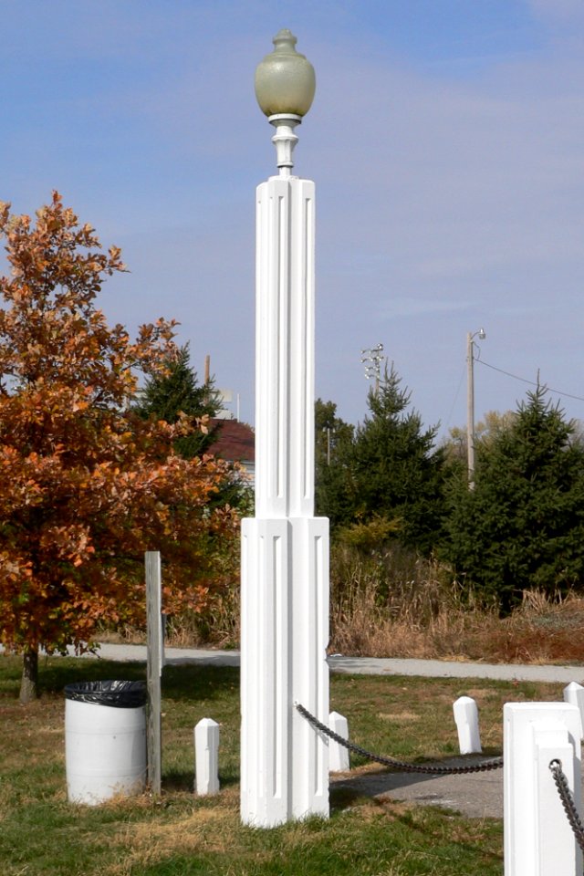 David City park lamppost