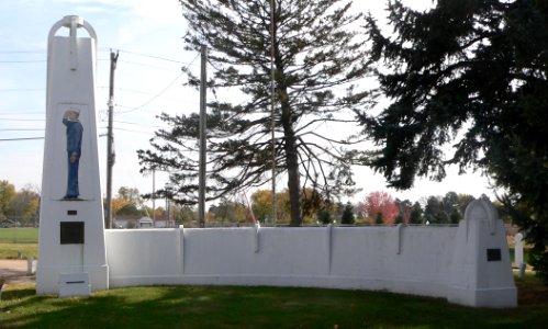David City park W entrance 4