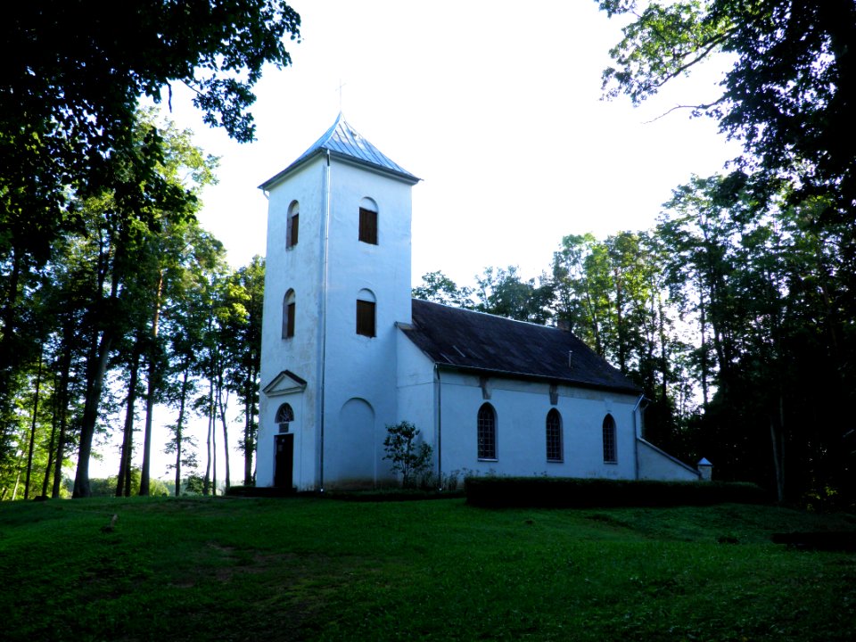 Daudzeses baznica