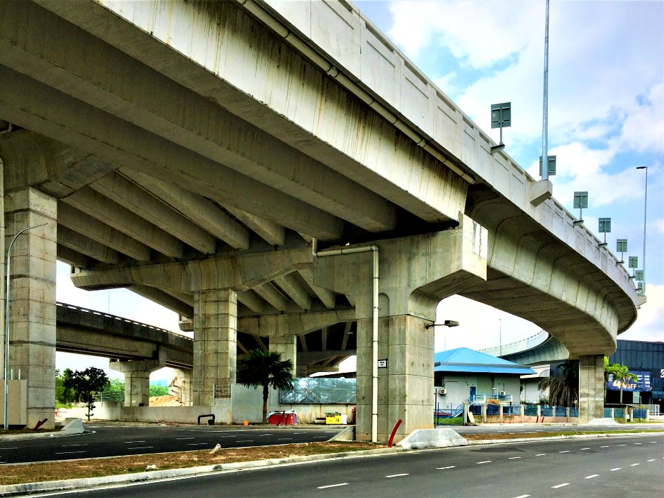 DASH 13