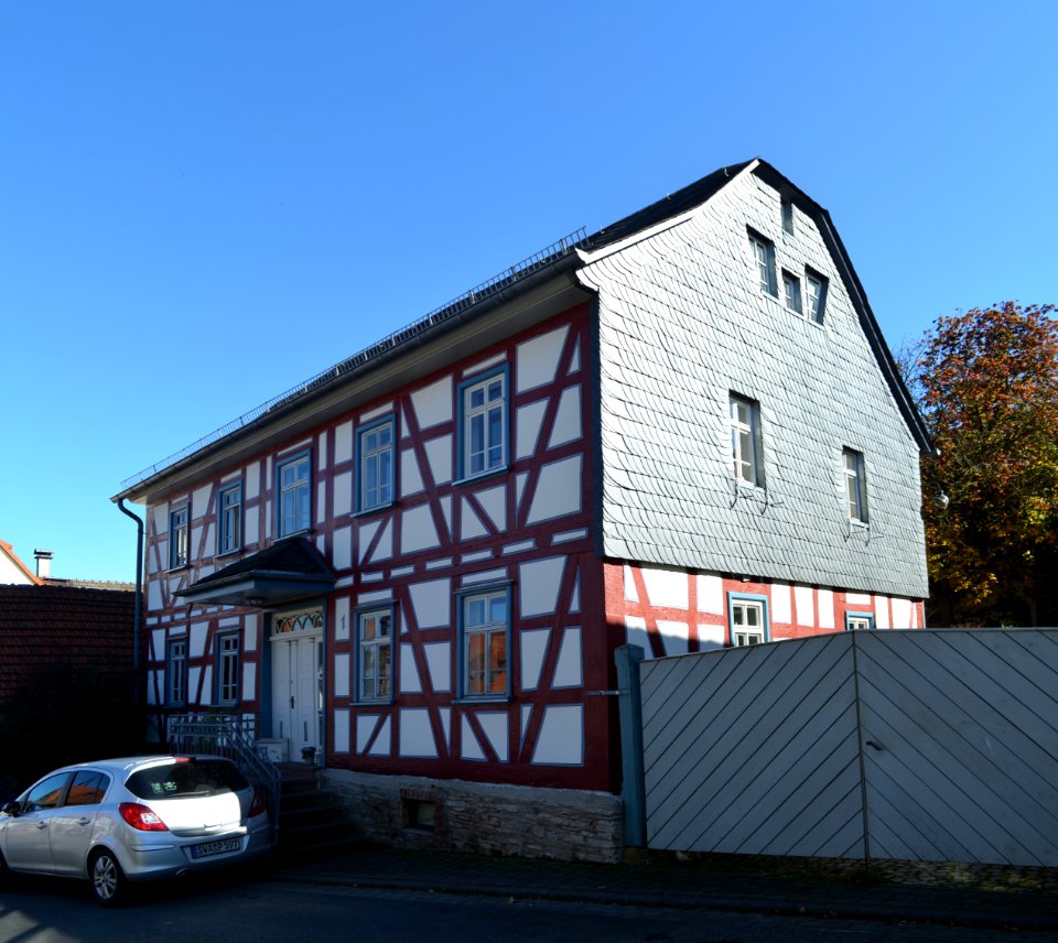 Dasbach, Kirchstraße 1