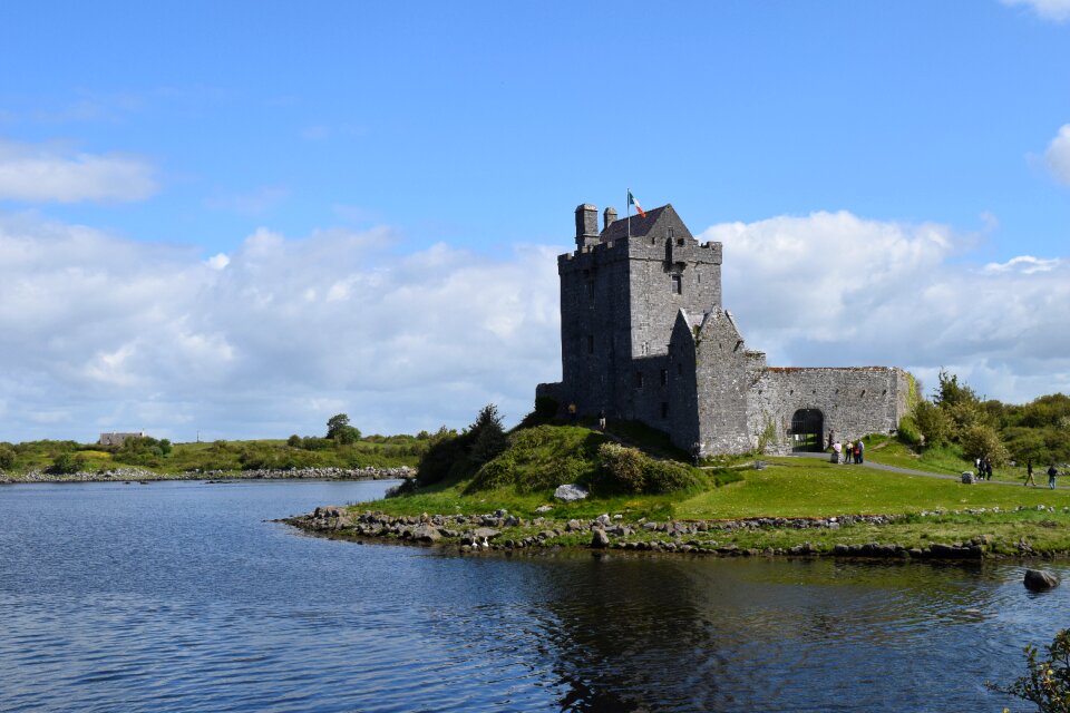 Dunguire castle kinvara ireland blue castle
