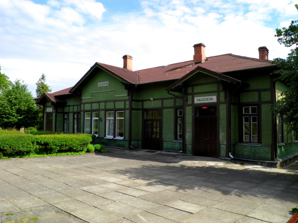 Daudzevasstacija