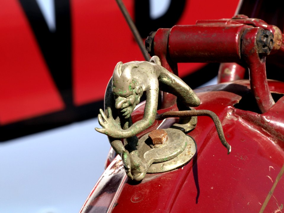 Dark Red inian motorcycle pic4