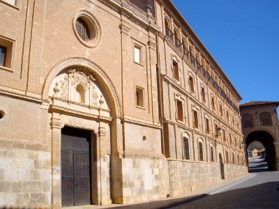 Daroca - Auditorio y Ex Colegio de los Escolapios 1