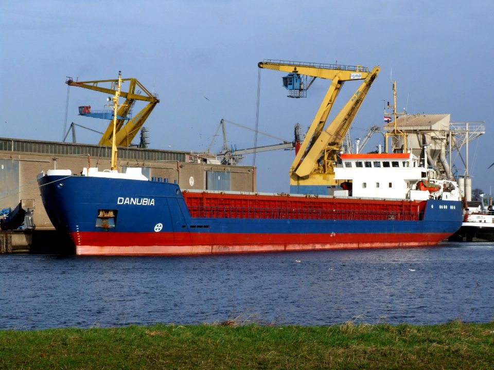 Danubia 27jan08 p1 at port of Amsterdam