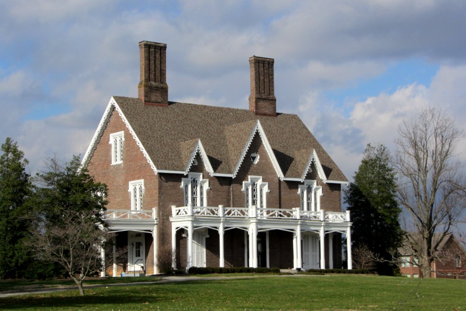 DanvilleKY-gothicvilla-maple