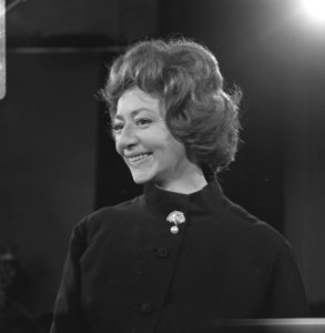 Das Kommödchen (Duits cabaretgezelschap uit Düsseldorf) in Nederland, Lore Lore…, Bestanddeelnr 919-1960