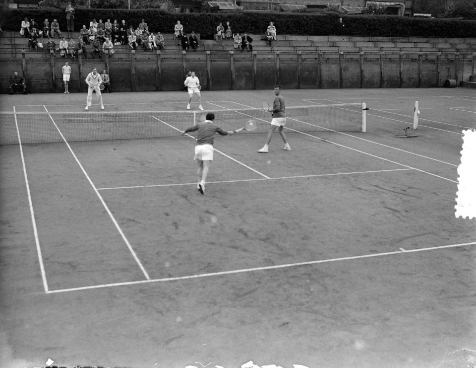 Daviscup. Nederland tegen Italie op METS-banen te Scheveningen. Dubbelspel. Van , Bestanddeelnr 905-7253