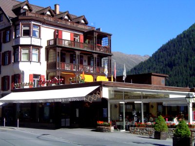 Davos, Confiserie Schneider with cafe terrace