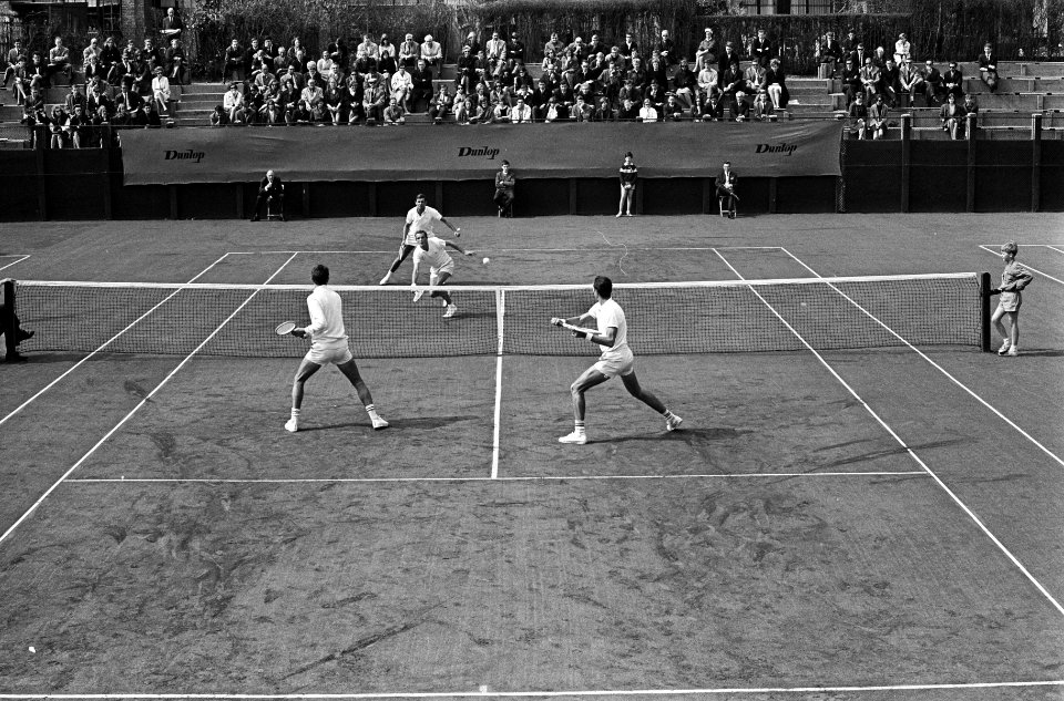 Davis Cup wedstrijd Nederland tegen Zuid Afrika op Metsbaan Scheveningen, spelmo, Bestanddeelnr 917-7174