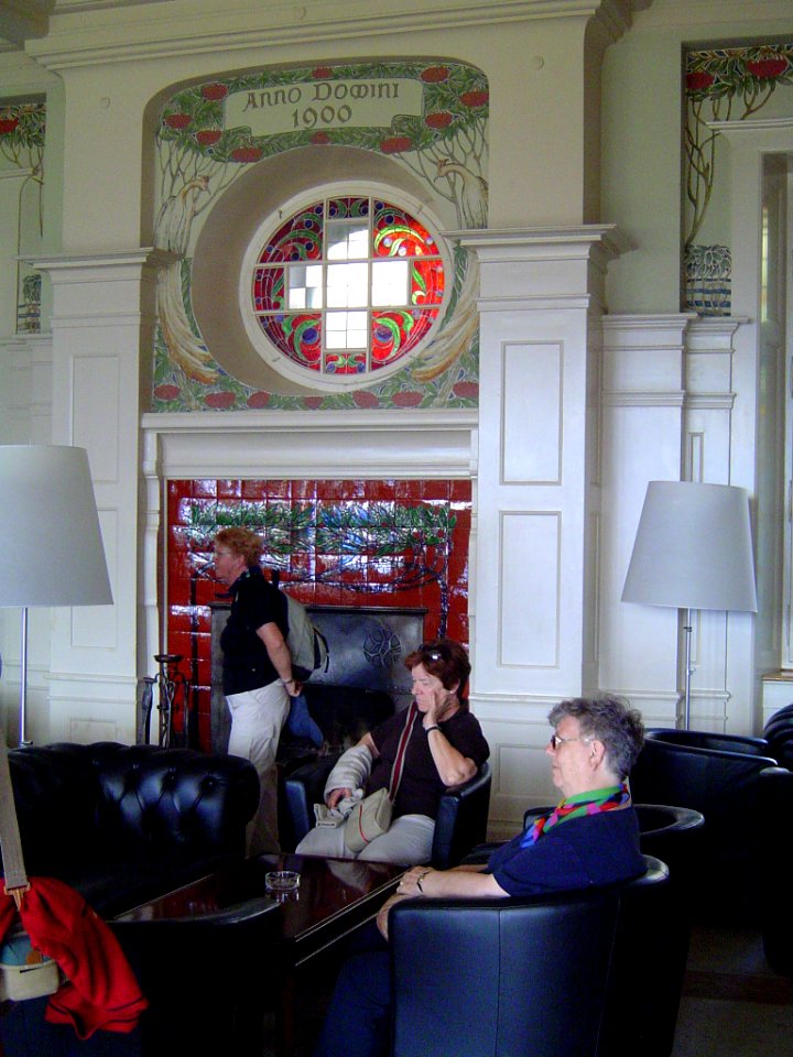 Davos, Berghotel Schatzalm, lounge gedateerd 1900