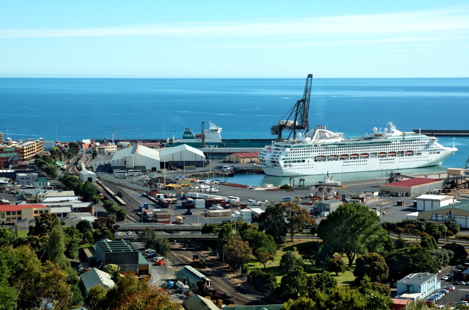 Dawn-Princess-Burnie-20131216-002