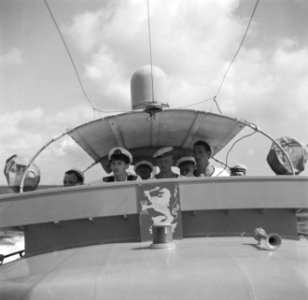 De bemanning op de patrouilleboot op Aruba, Bestanddeelnr 252-7990