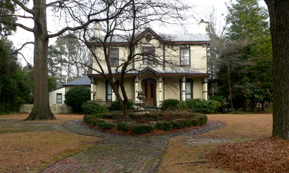 Davis-Whitehead-Harriss house (Wilson NC) from SW 3 long