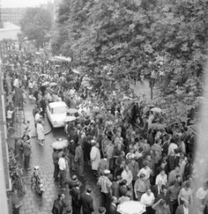De begrafenisstoet, Bestanddeelnr 919-2634
