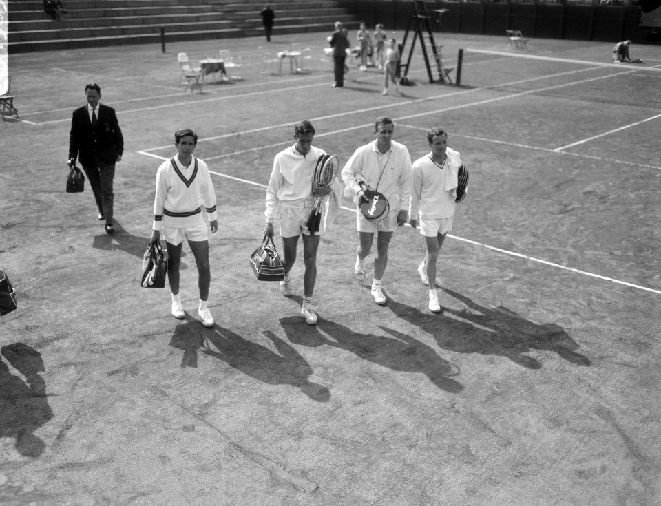 Daviscup-wedstrijd Nederland tegen Zuid-Afrika, de dubbel v.l.n.r. Diepraam, McK, Bestanddeelnr 919-1565