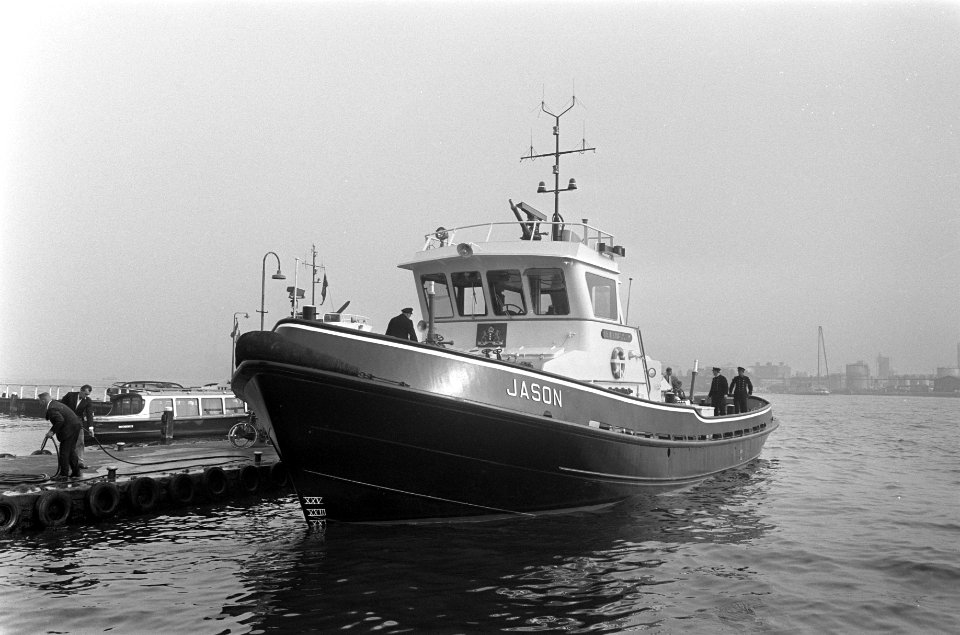 De blusboot heeft aangelegd aan de kade, Bestanddeelnr 921-6542