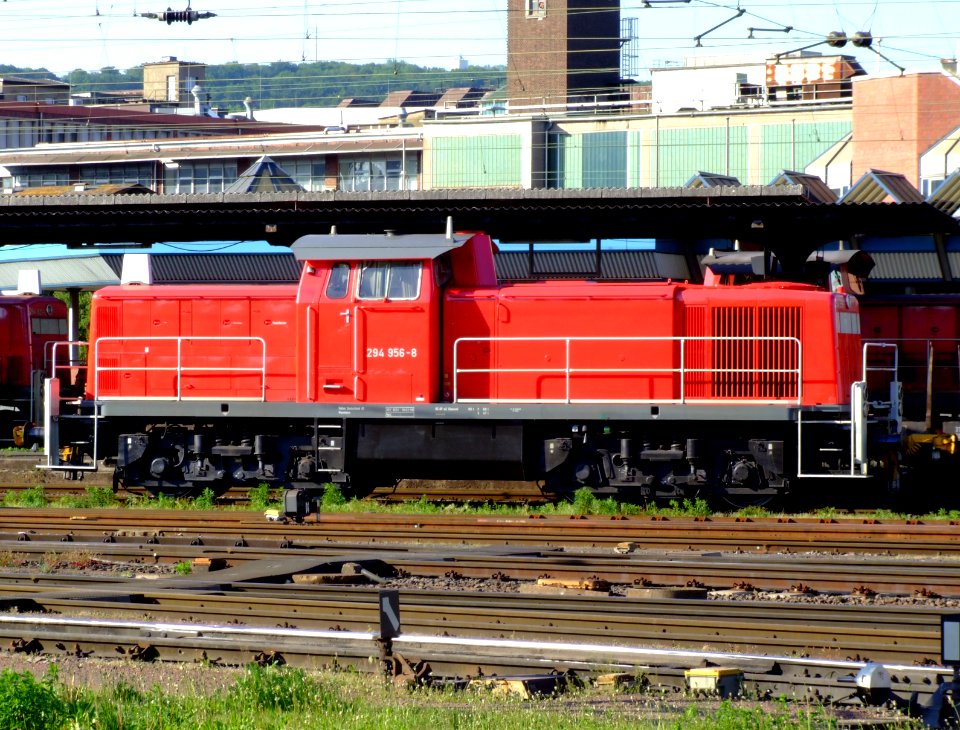 DB 294 956-8