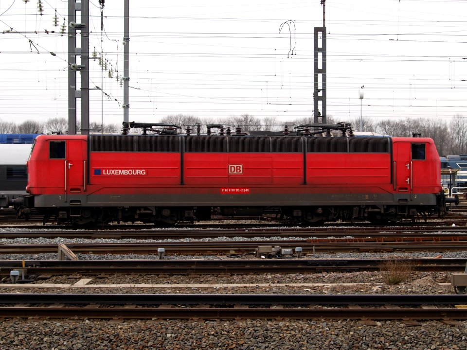 DB 181 212-2 at Strasbourg 14March2009