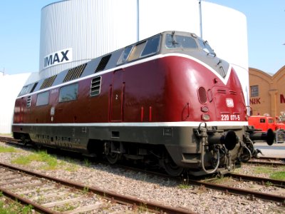 DB Class V 200, DB 220 071-5 at Speyer museum p2
