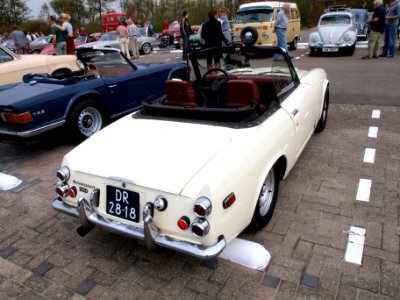 Datsun 2000 Roadstar (1970) , Dutch licence registration DR-28-18 pic1