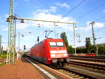 DB 101 127-9 Einfahrt Dresdner Hauptbahnhof