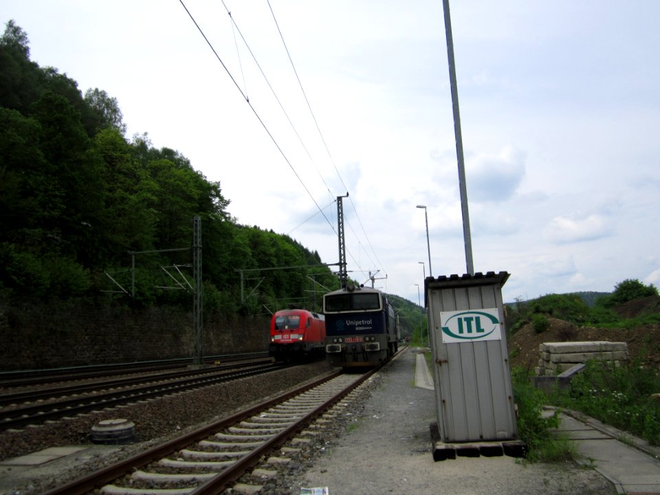 DB 182 016-6 mit S-Bahn S1 in Bad Schandau