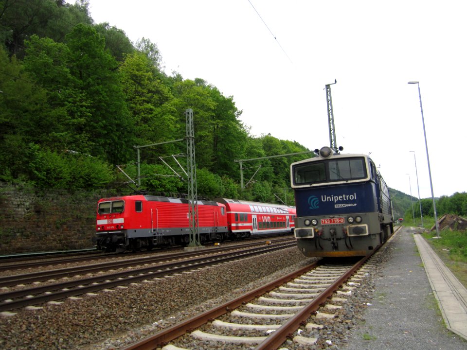 DB 143 875 und 753 716-0 in Bad Schandau