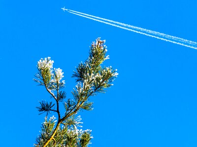 Aircraft contrail nice weather photo
