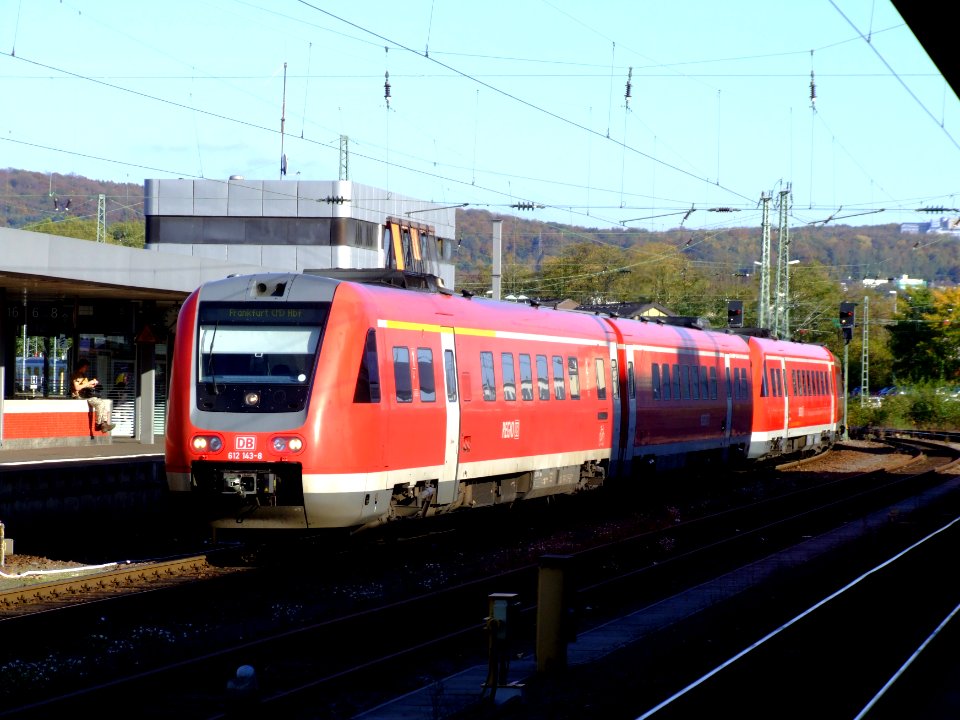 DB 612 143-8