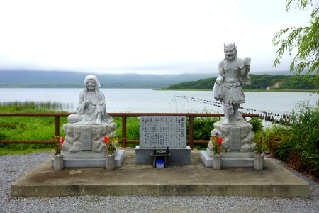 Datsue-ba and Keneō, beside the Sanzu River bridge at Lake Usori - Mount Osore - Mutsu, Aomori - DSC00213