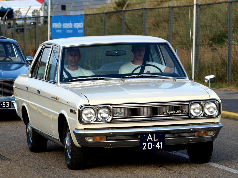 Datsun 2400 Nissan Super Six, dutch licence registration AL-20-41 pic3