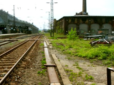 DD Neust Bhf 2004 Durchfahrtsgleis