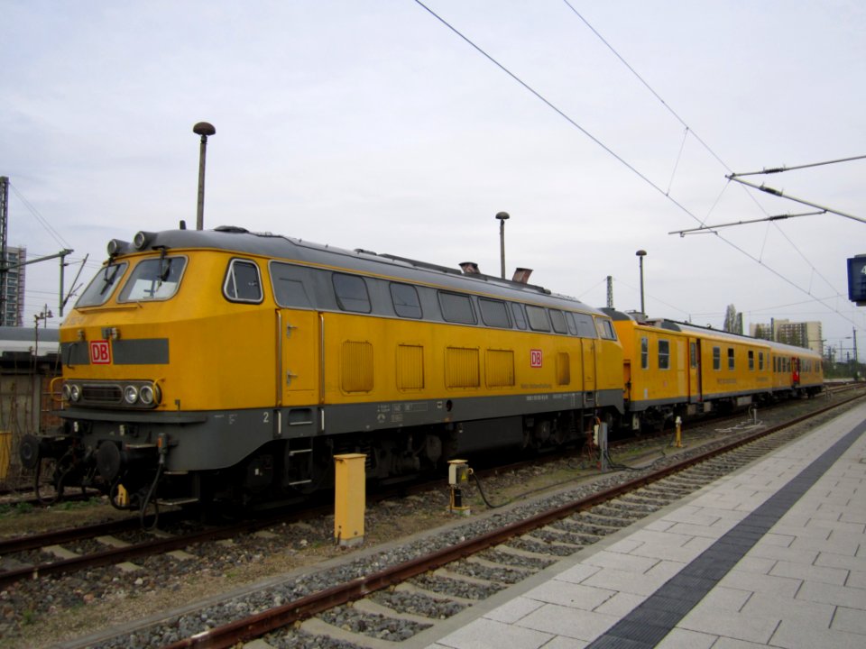 DB 218 392-9 Dresden Hauptbahnhof Schienenprüfzug (6)