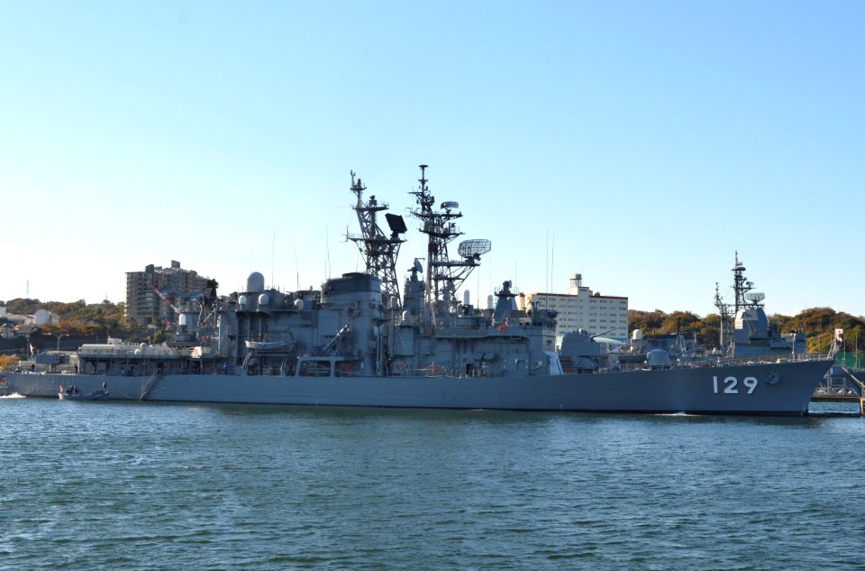 DD-129 Yamayuki in Yokosuka