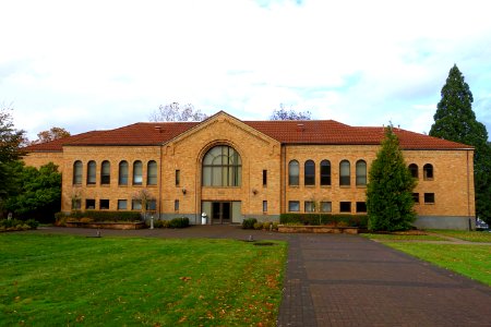 Damian Center - Mount Angel Abbey - Mount Angel, Oregon - DSC09916
