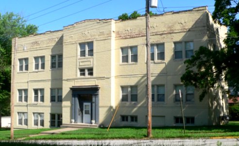 Daniel Boone Apartments from SE 1