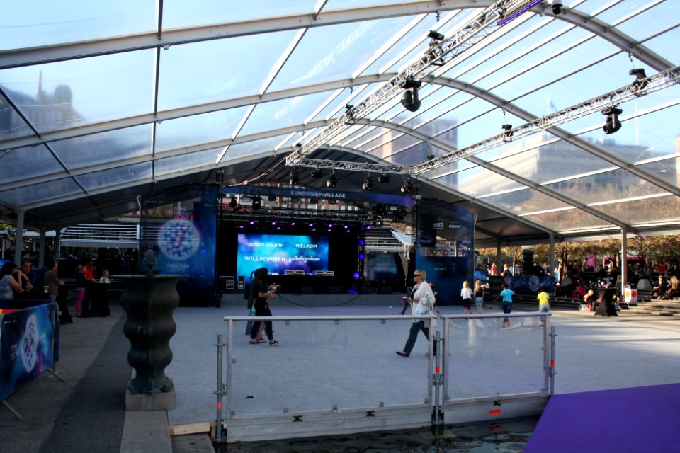 Dammen i Kungsträdgården - Eurovision 1