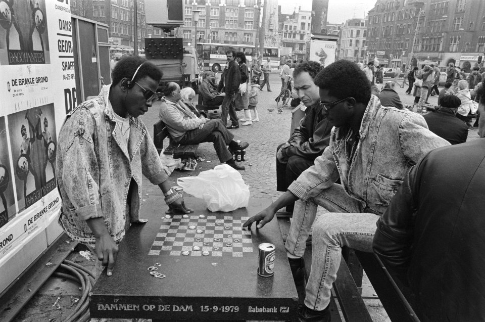 Dammen op de Dam, Bestanddeelnr 933-9559