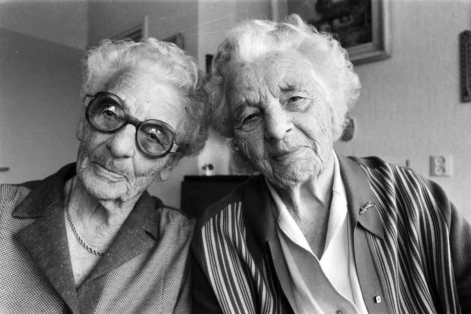 Dames Veldkamp-Zwart en Romeijn-Zwart, Bestanddeelnr 932-3720