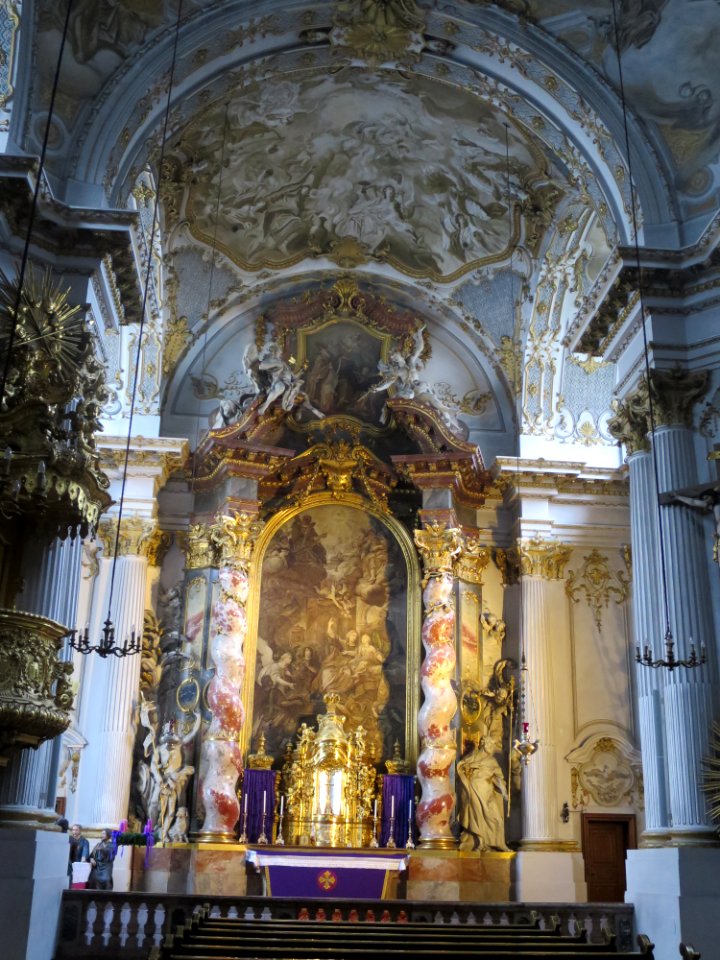 Damenstiftskirche München 4