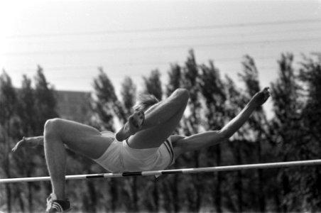 Dames atletiek vijfkamp en Heren tienkamp Nederland, Belgie Groot Brittannie te , Bestanddeelnr 922-5015