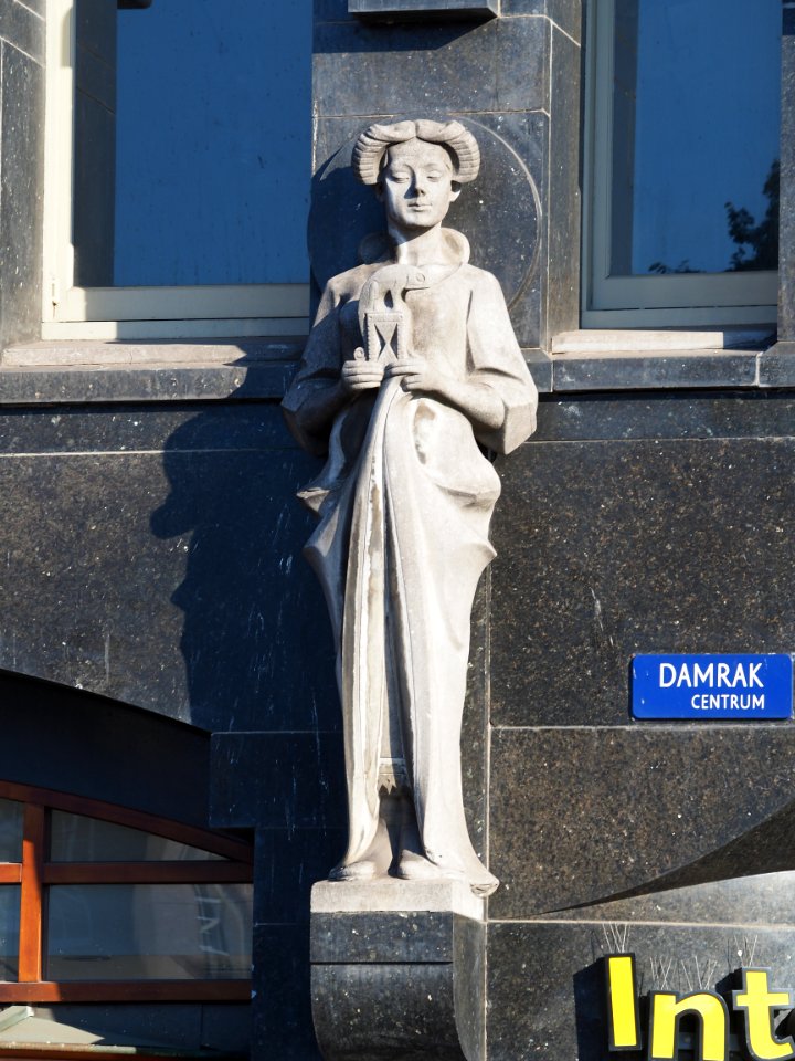 Damrak 28,30 foto4