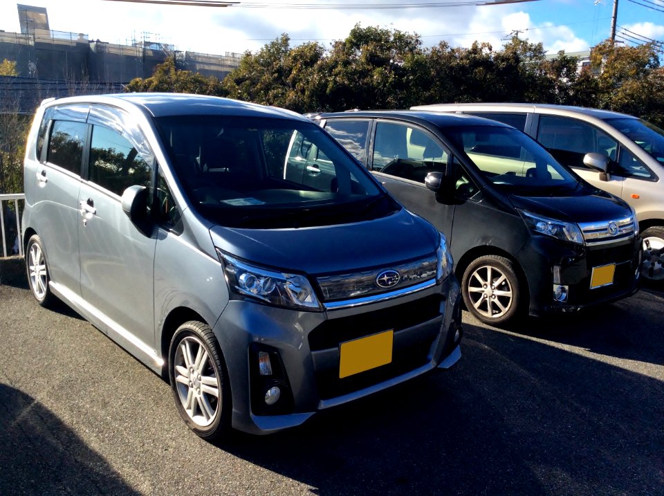 Daihatsu MOVE CUSTOM & Subaru STELLA CUSTOM (LA100) front