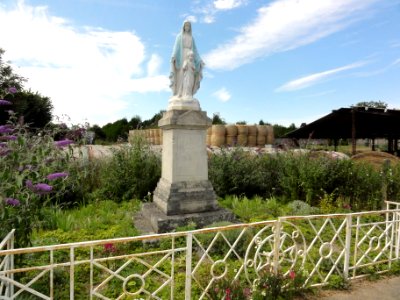 Dammarie-sur-Saulx (Meuse) statue Vierge et Enfant